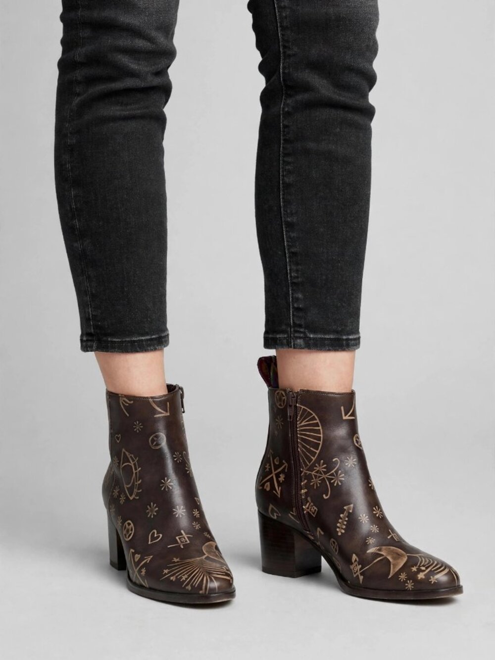 VALENTINO GARAVANI Doodle Print Leather Ankle Booties | Block Heel Side Zip | 36